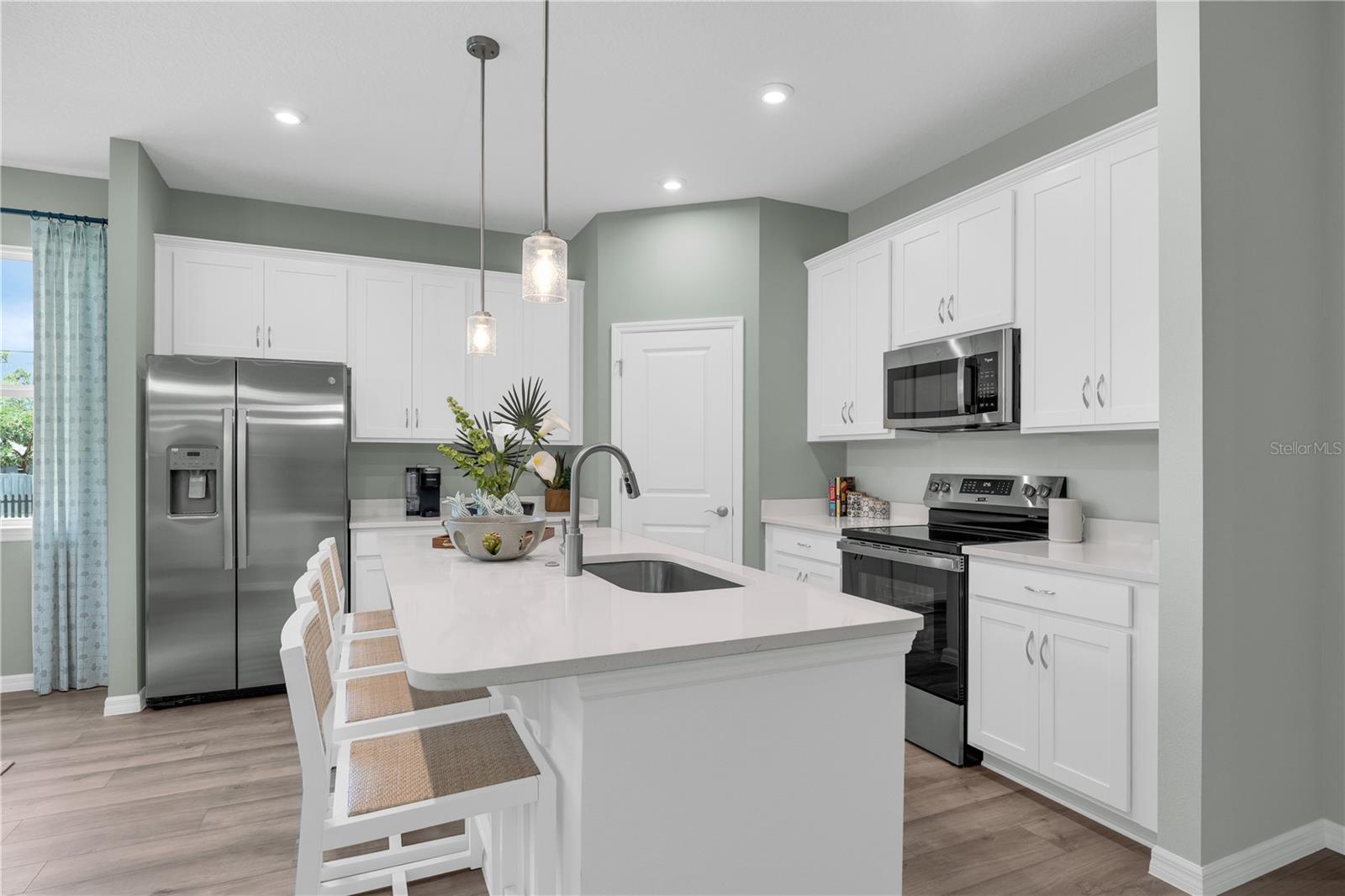 Image 7 of 43 For 1118 Clay Boulevard