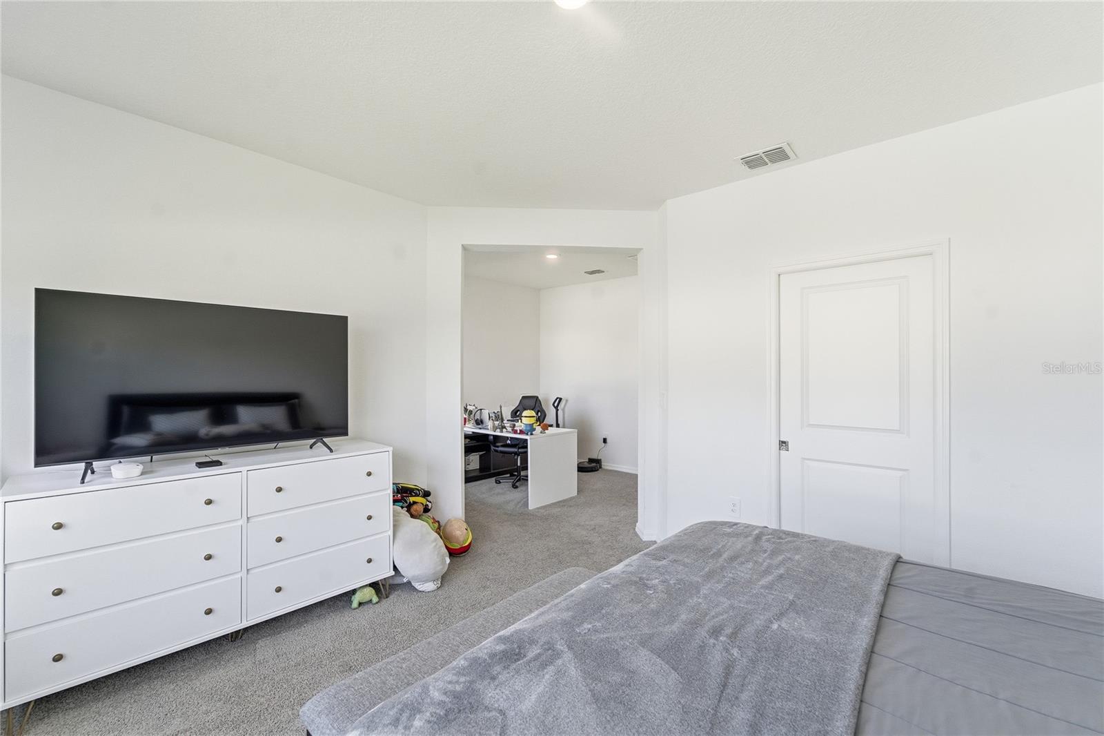 Image 25 of 38 For 2816 Hilltop Road