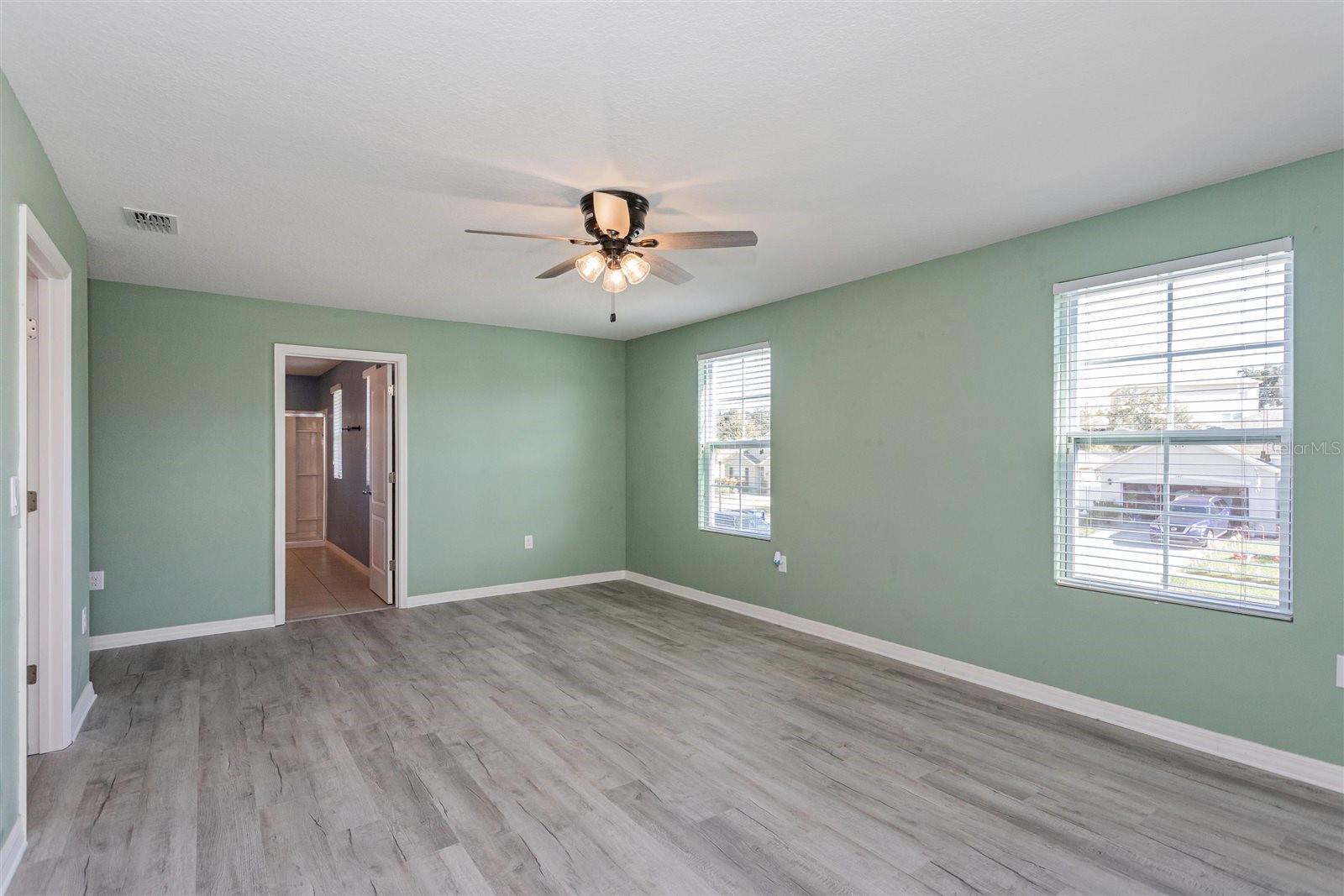 Image 15 of 26 For 2470 Valhalla Dr