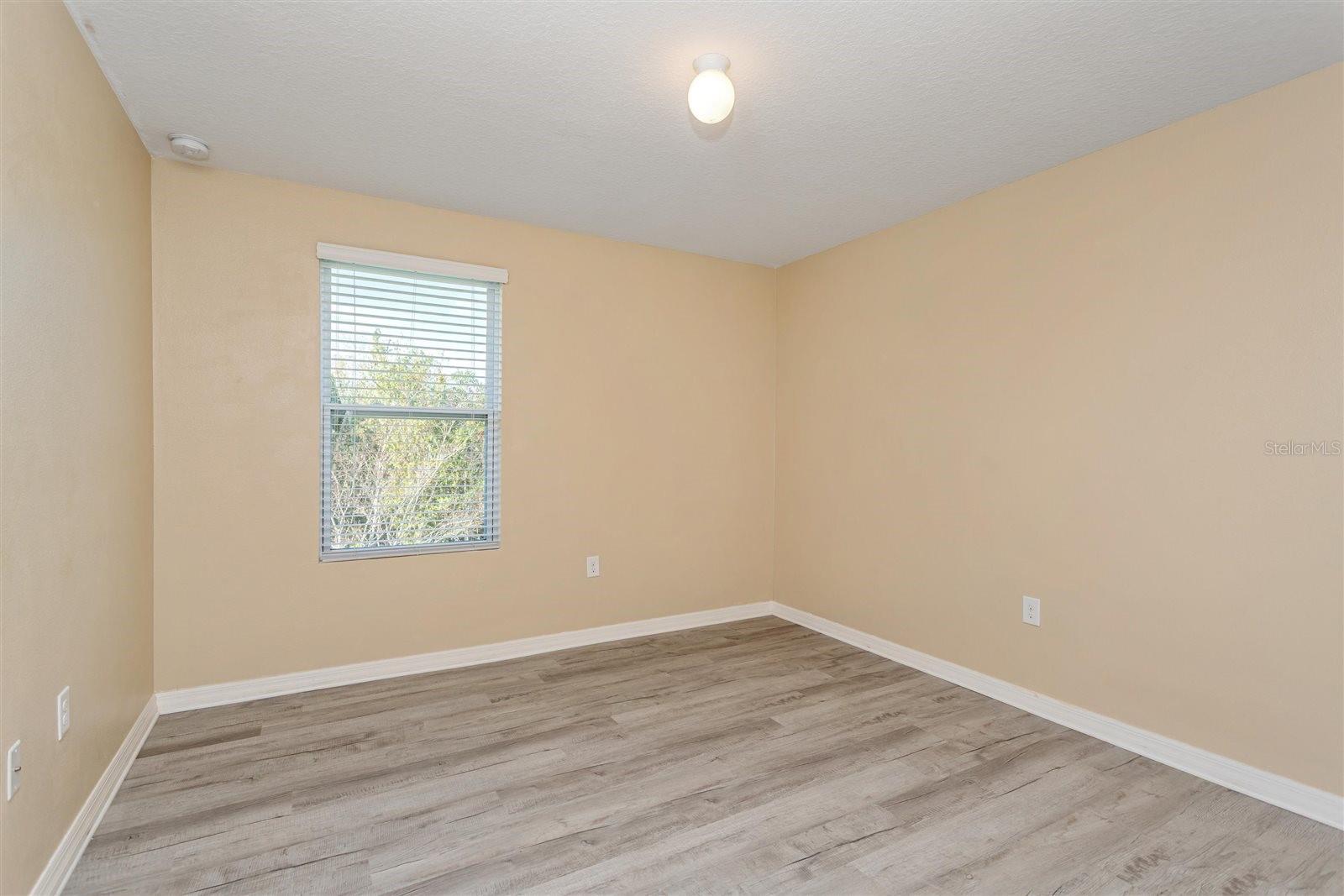 Image 20 of 26 For 2470 Valhalla Dr