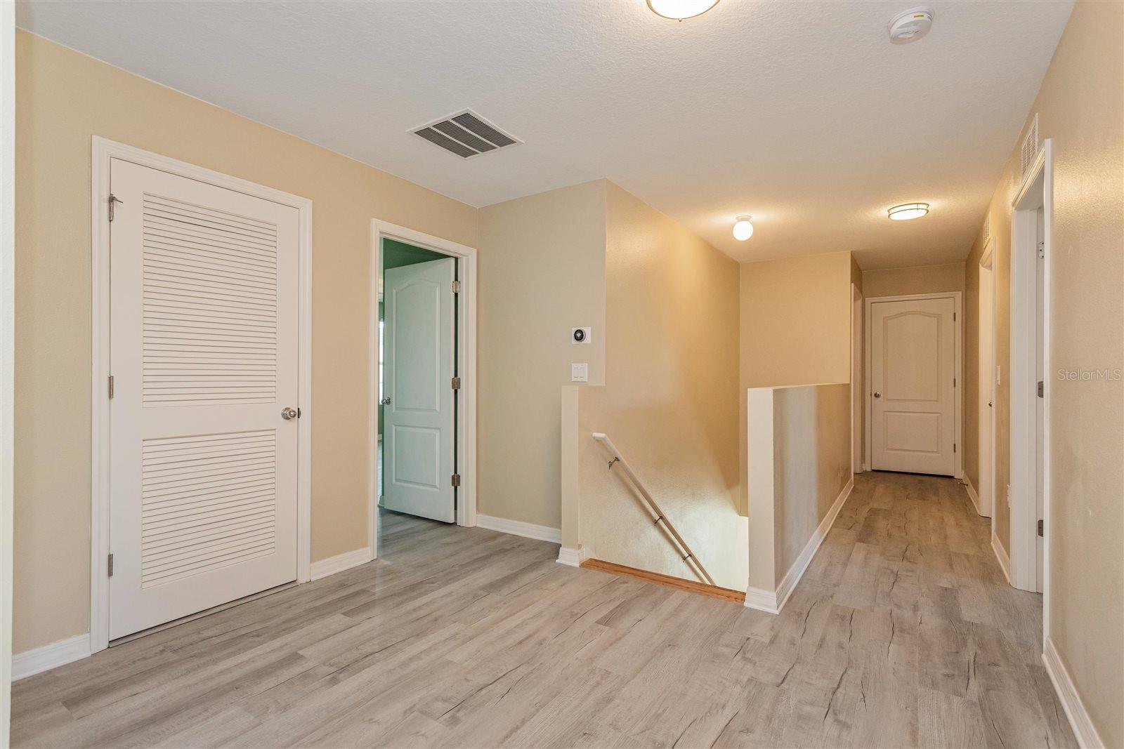 Image 23 of 26 For 2470 Valhalla Dr