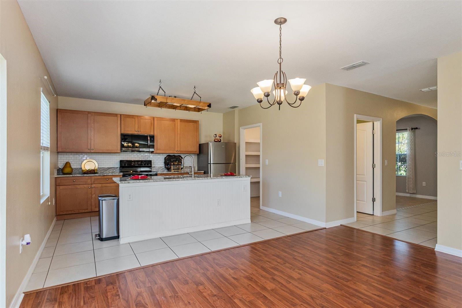 Image 8 of 26 For 2470 Valhalla Dr