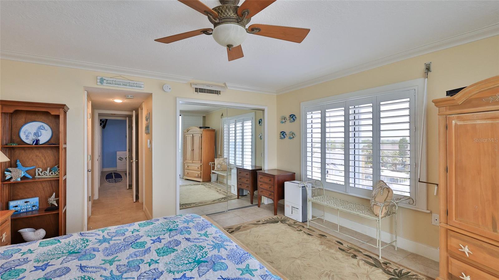 Image 23 of 50 For 2401 Atlantic Avenue D306