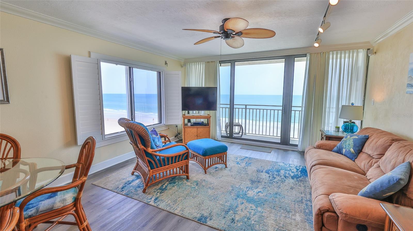 Image 5 of 50 For 2401 Atlantic Avenue D306