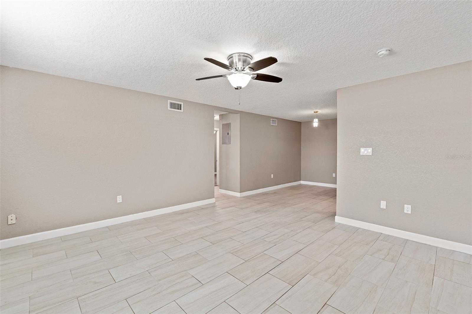 Image 22 of 37 For 401 Monroe Avenue B201