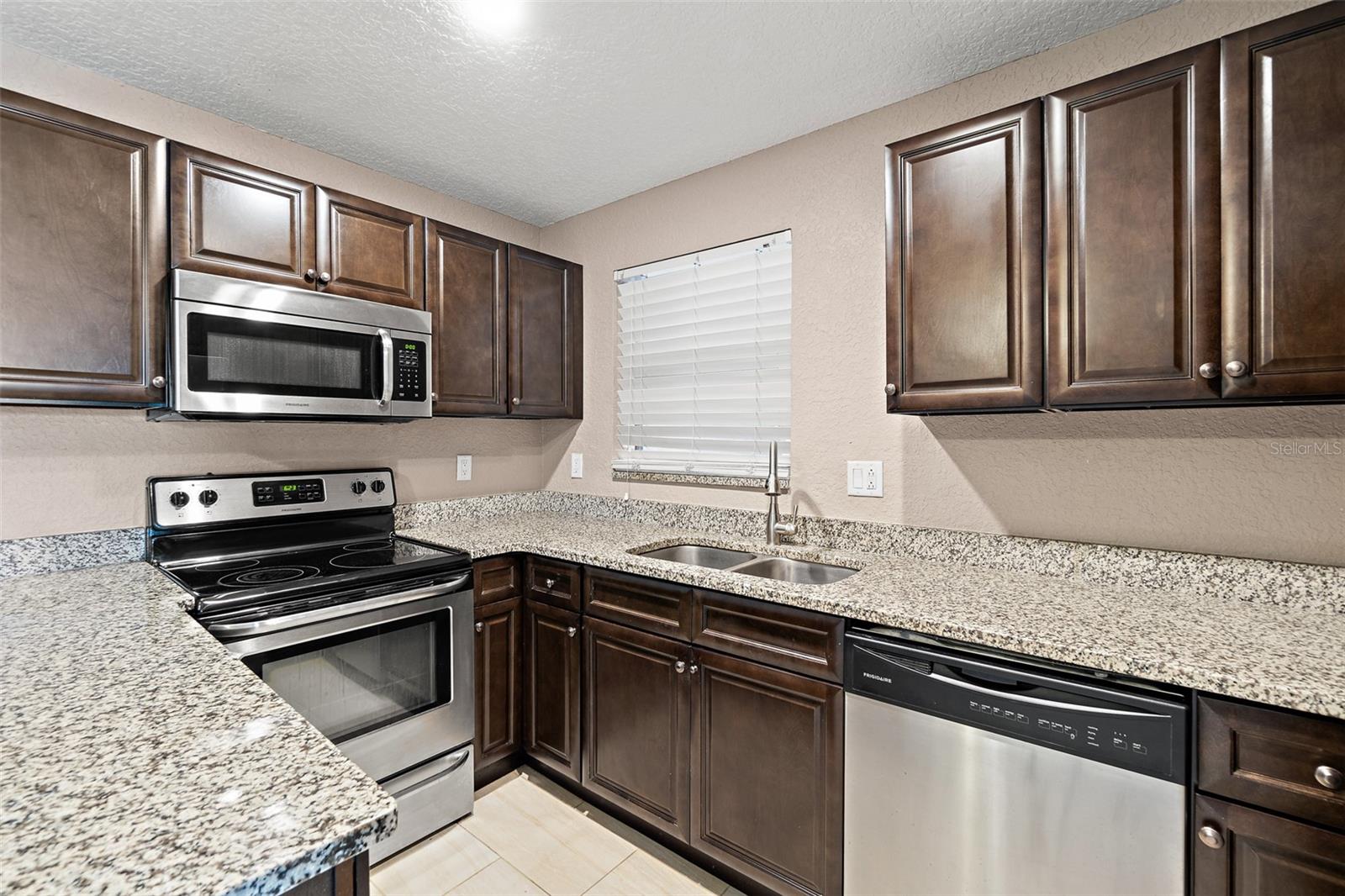 Image 29 of 37 For 401 Monroe Avenue B201