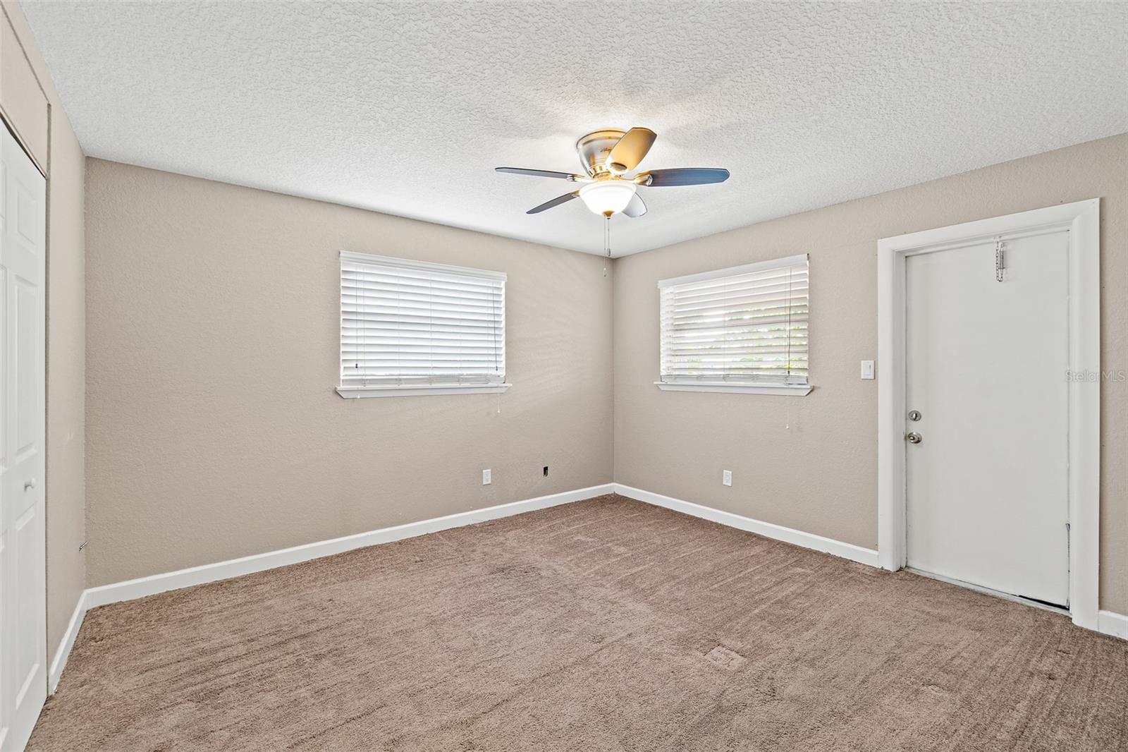 Image 32 of 37 For 401 Monroe Avenue B201