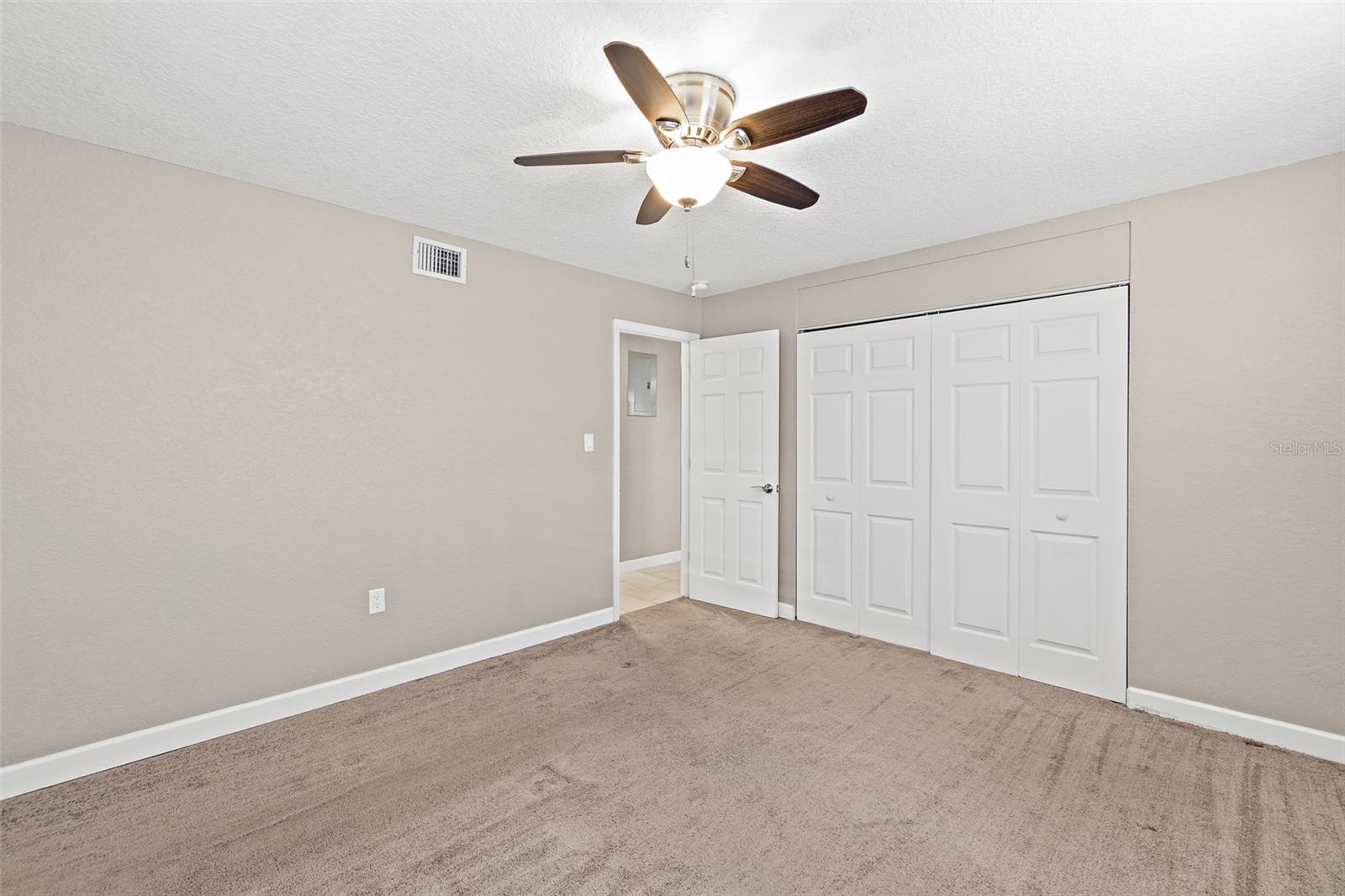 Image 33 of 37 For 401 Monroe Avenue B201