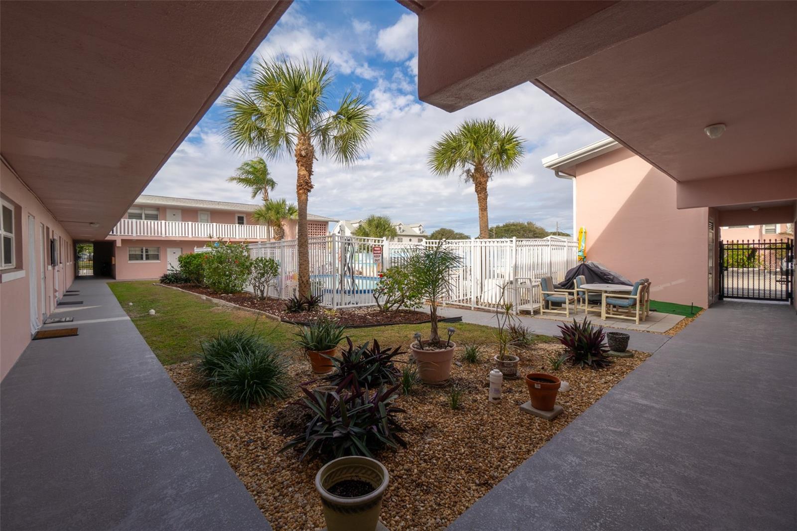 Image 8 of 37 For 401 Monroe Avenue B201