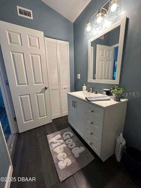 Image 10 of 29 For 3949 Peninsula Drive