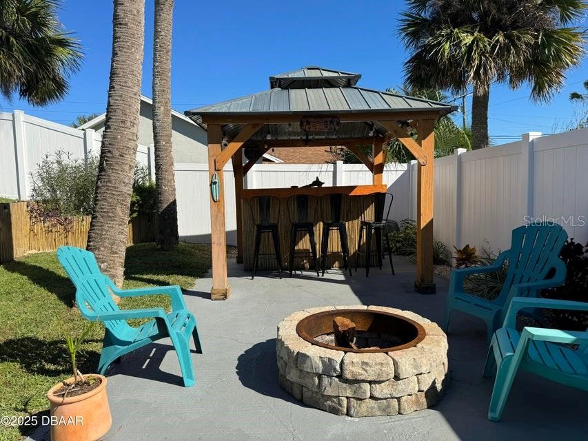 Image 22 of 29 For 3949 Peninsula Drive