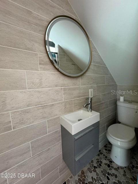 Image 27 of 29 For 3949 Peninsula Drive