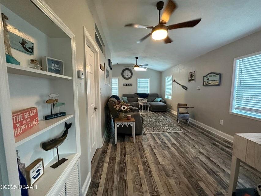 Image 5 of 29 For 3949 Peninsula Drive