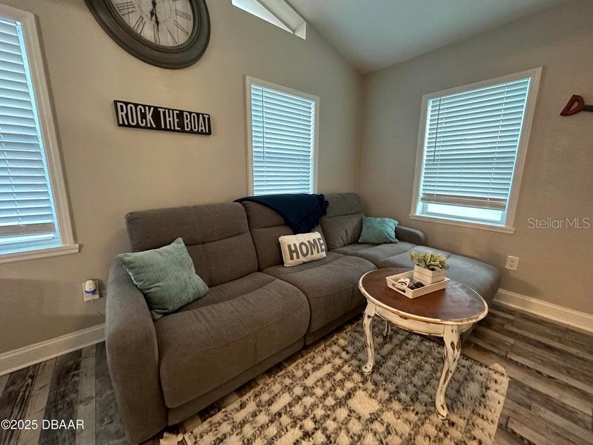 Image 6 of 29 For 3949 Peninsula Drive