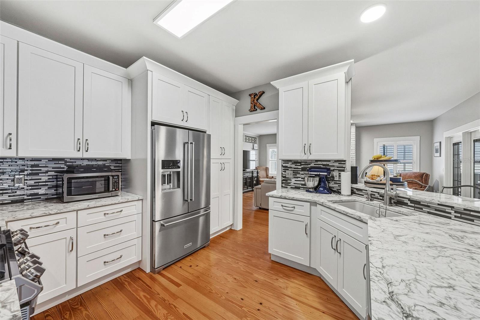 Image 11 of 40 For 1125 Munster Street