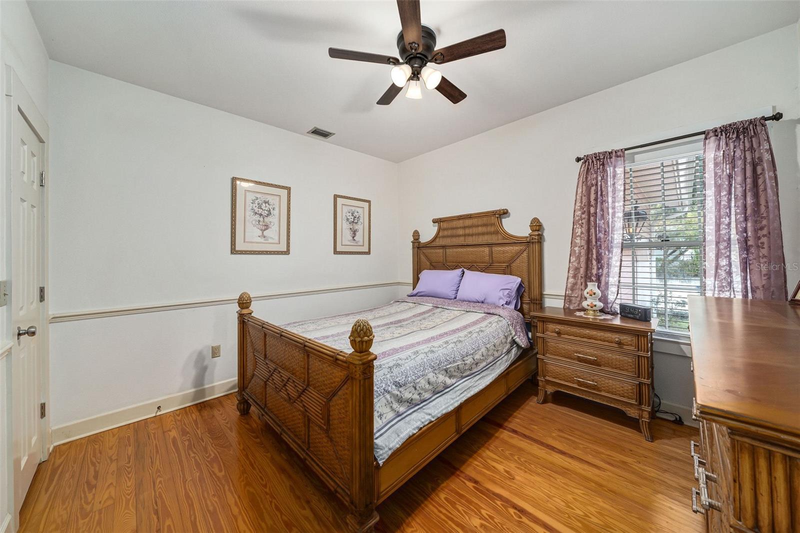 Image 30 of 40 For 1125 Munster Street