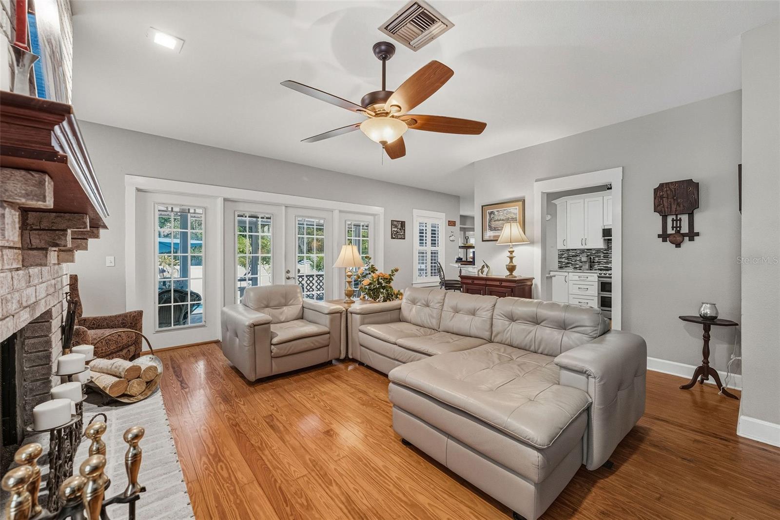 Image 8 of 40 For 1125 Munster Street