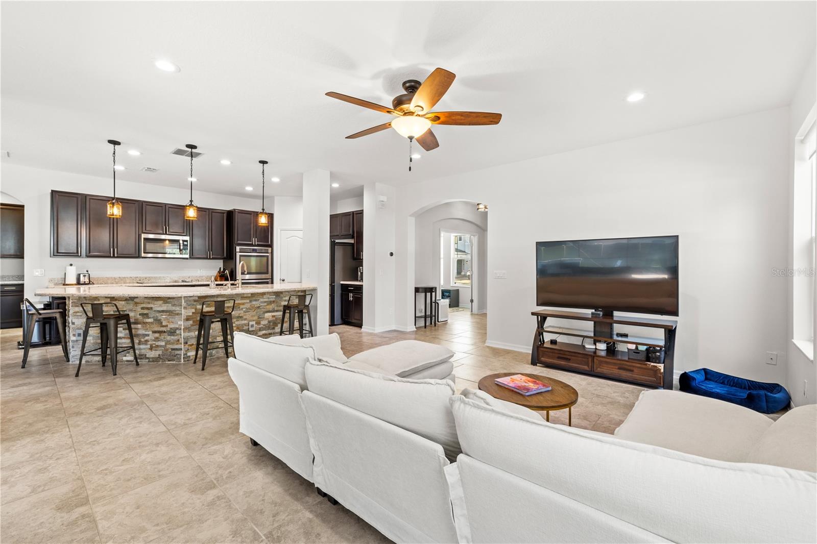 Image 17 of 72 For 14588 Magnolia Ridge Loop