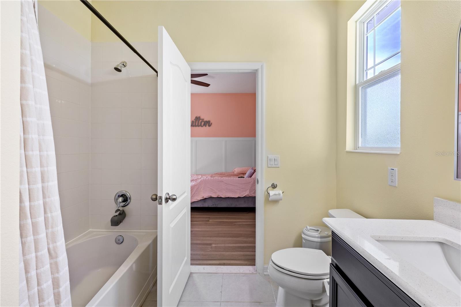 Image 27 of 72 For 14588 Magnolia Ridge Loop