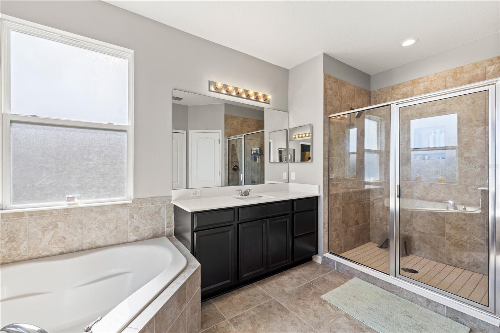 Image 32 of 72 For 14588 Magnolia Ridge Loop