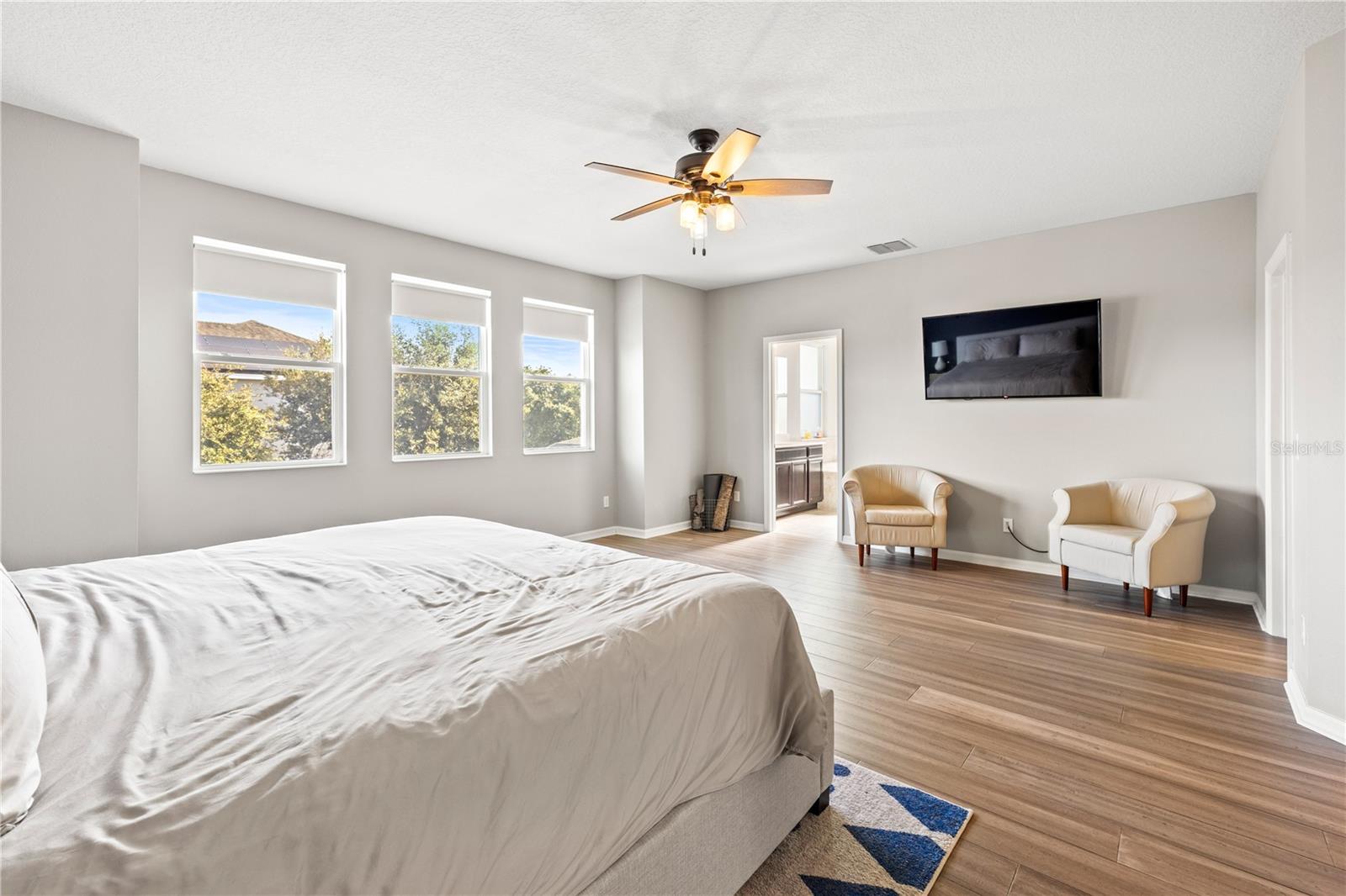 Image 37 of 72 For 14588 Magnolia Ridge Loop