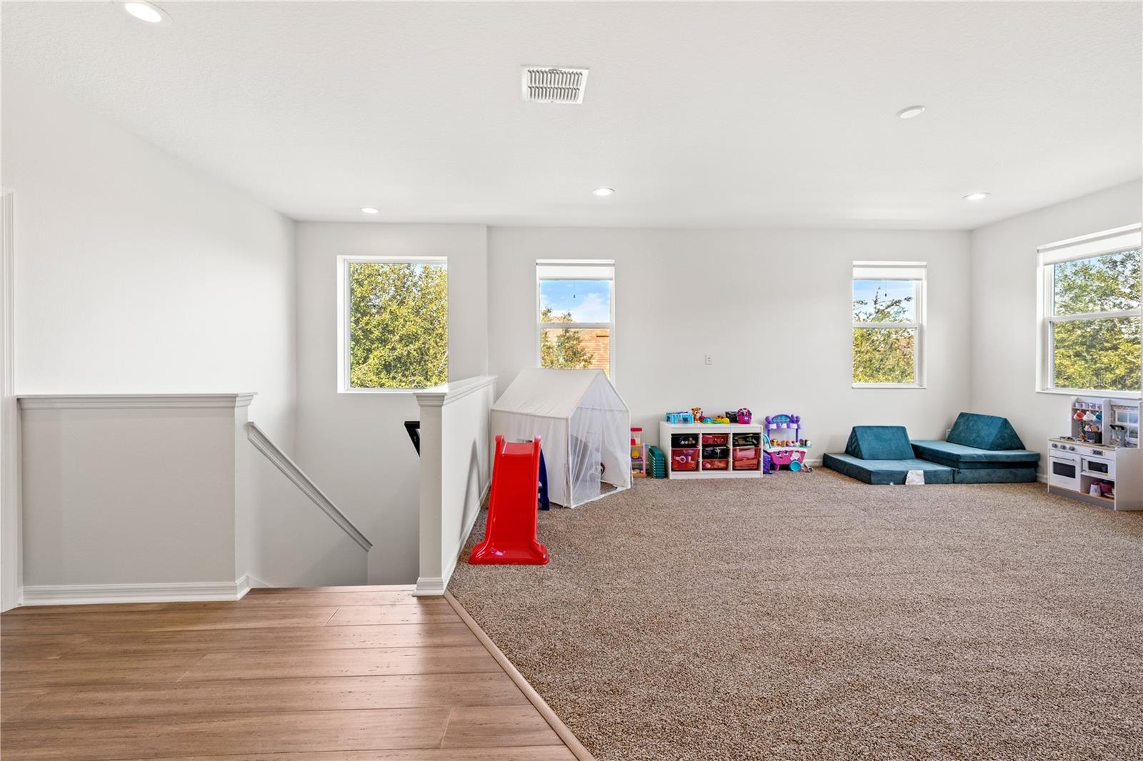 Image 39 of 72 For 14588 Magnolia Ridge Loop