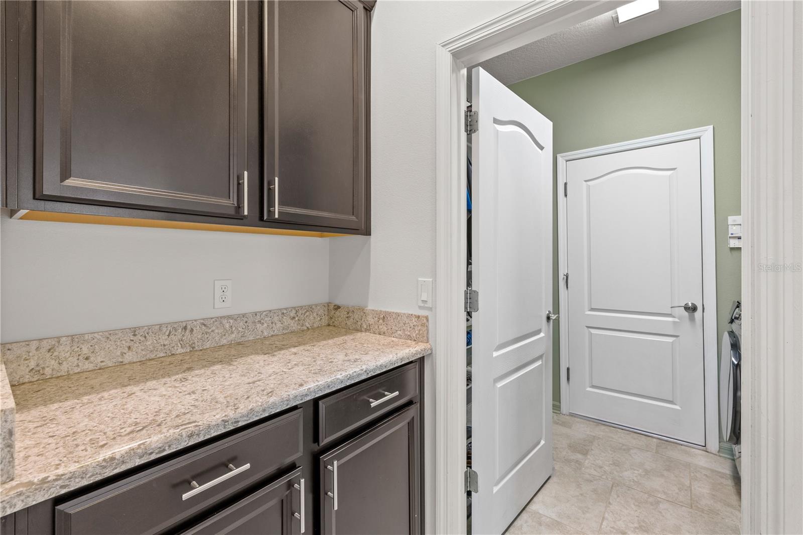 Image 9 of 72 For 14588 Magnolia Ridge Loop