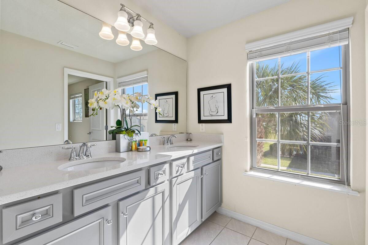 Image 17 of 18 For 5405 Misty Oak Circle