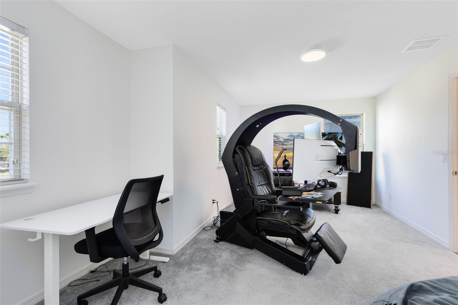 Image 28 of 36 For 1319 Yorkshire Court