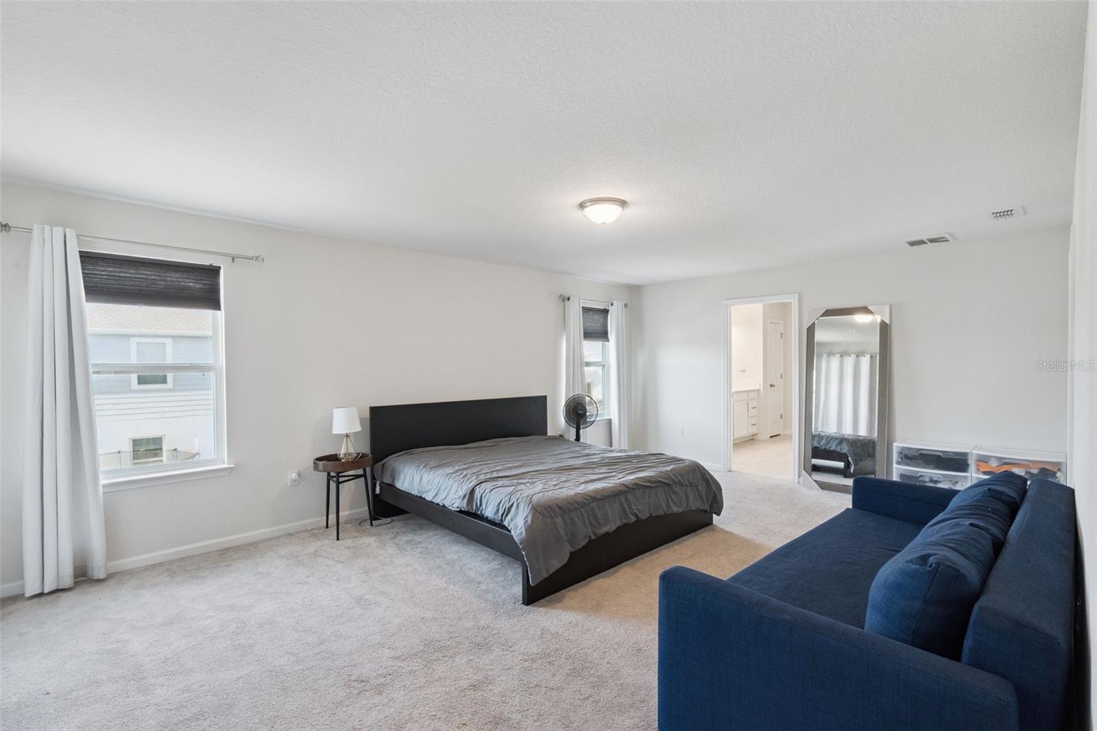 Image 12 of 29 For 100 Lavenna Avenue