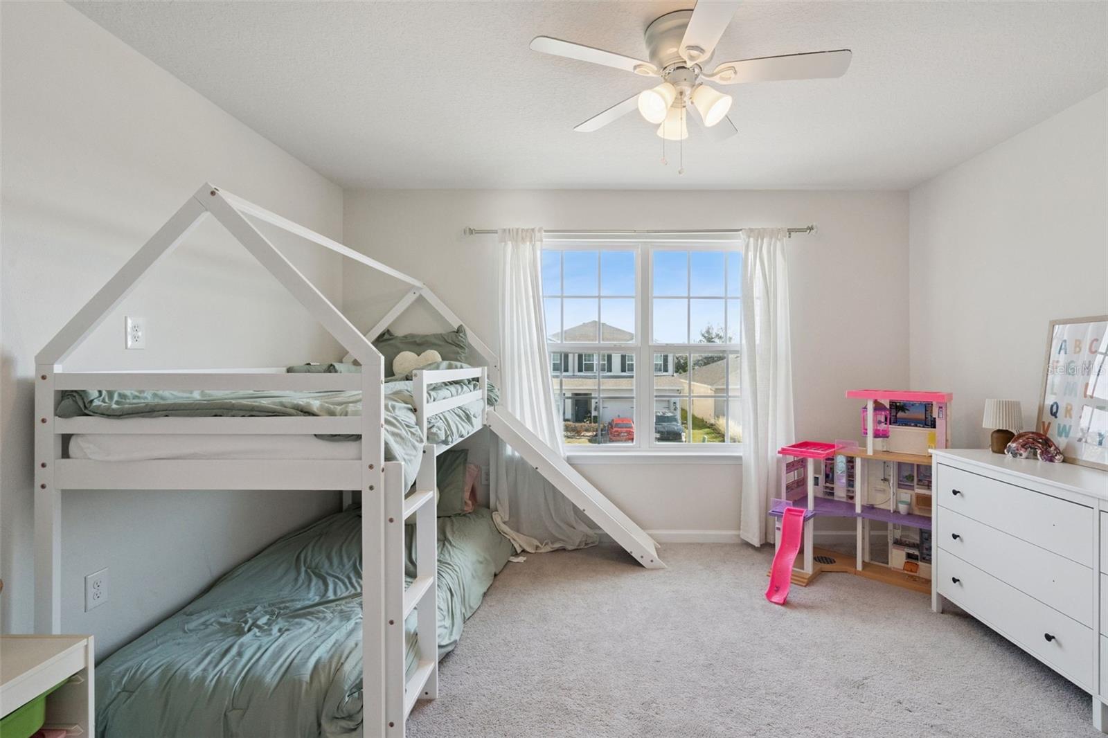 Image 16 of 29 For 100 Lavenna Avenue