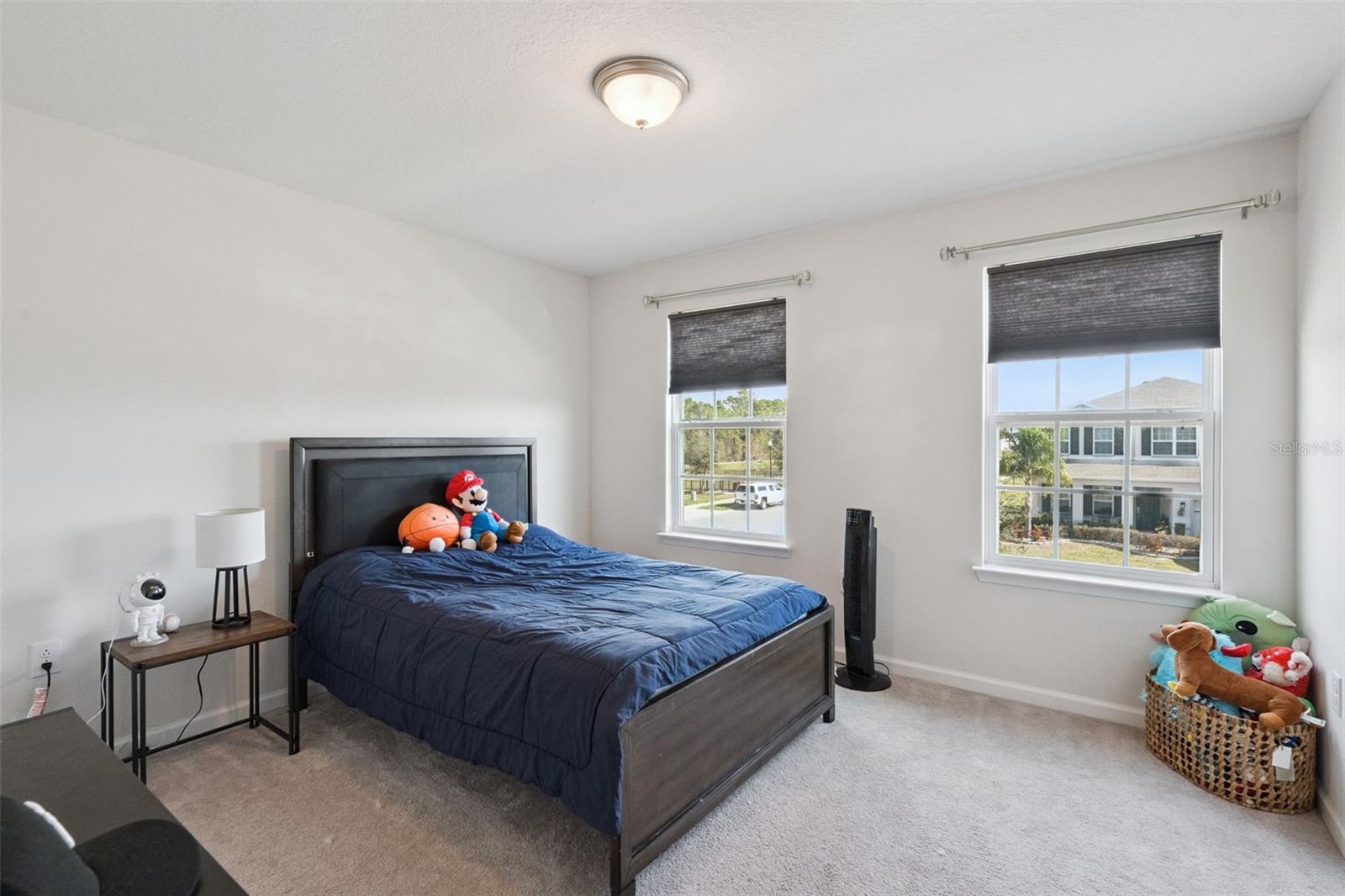 Image 17 of 29 For 100 Lavenna Avenue