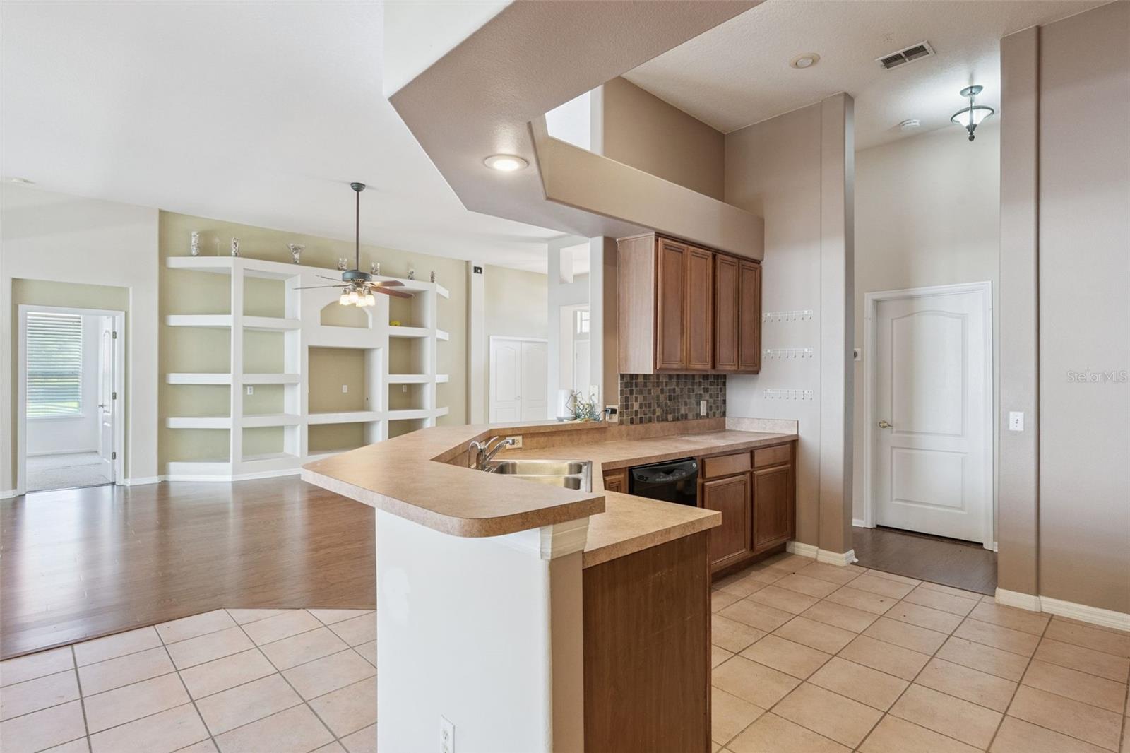 Image 11 of 35 For 774 Lancer Circle