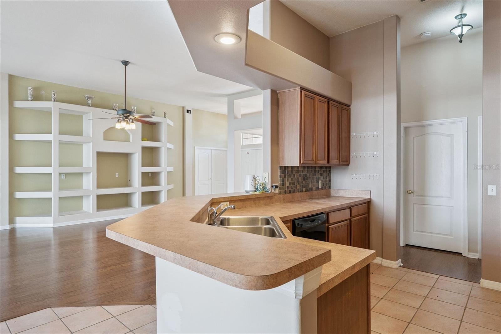 Image 12 of 35 For 774 Lancer Circle