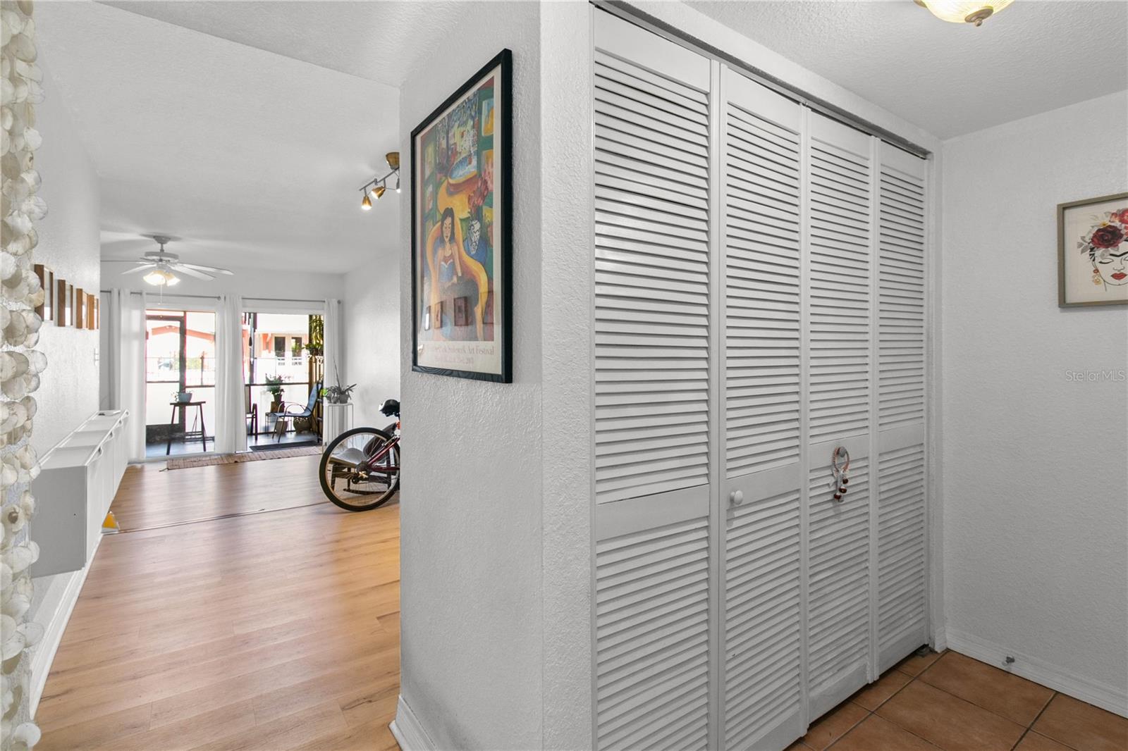 Image 18 of 23 For 758 Michigan Street 203