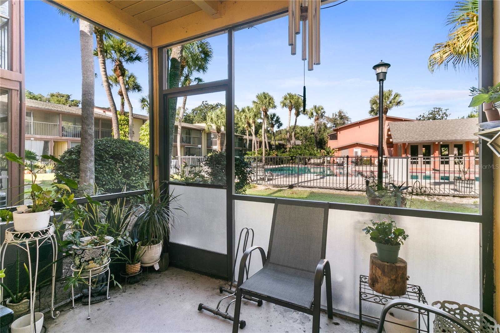 Image 9 of 23 For 758 Michigan Street 203