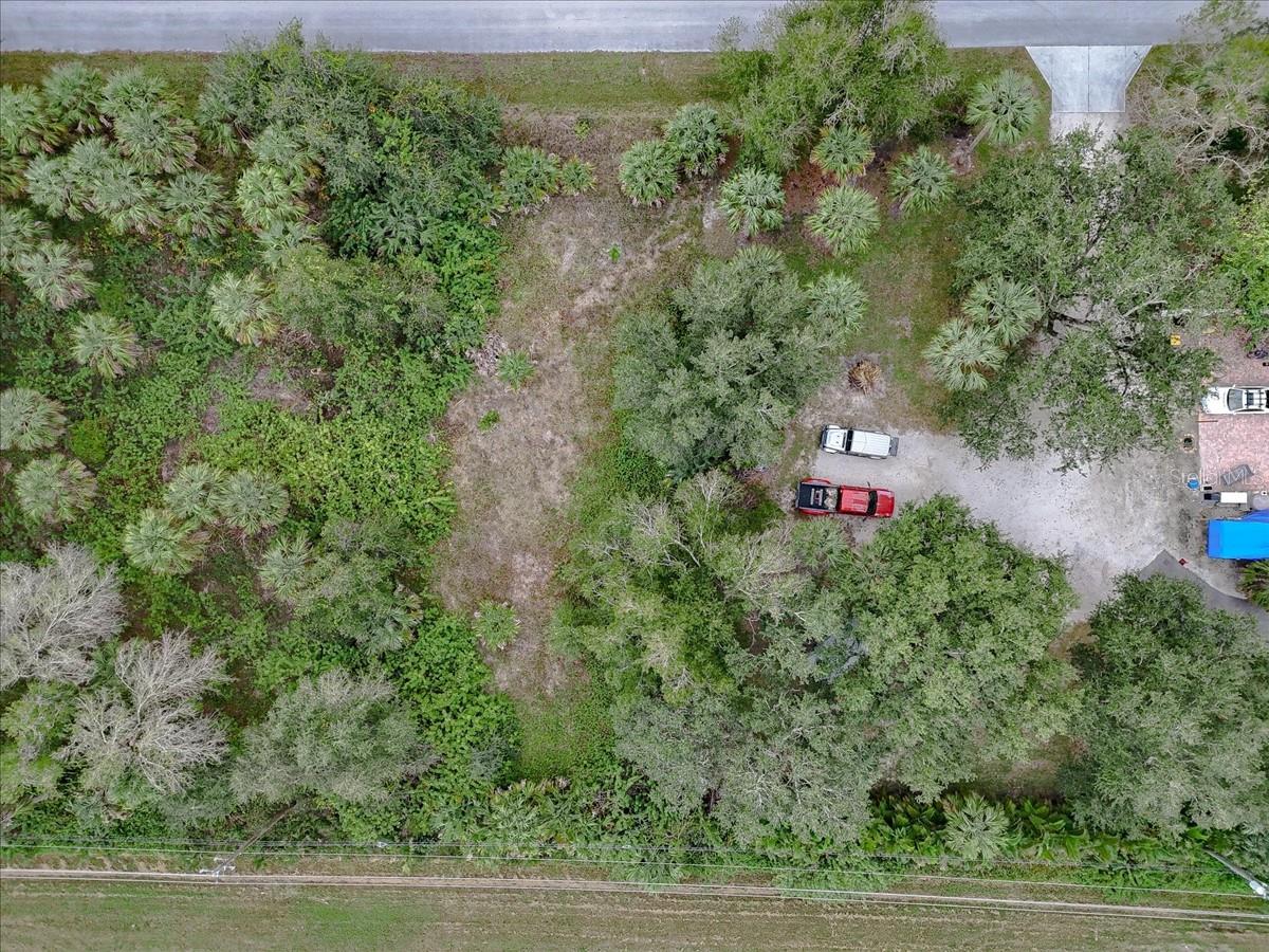 Image 8 of 20 For 26063 Notre Dame Boulevard
