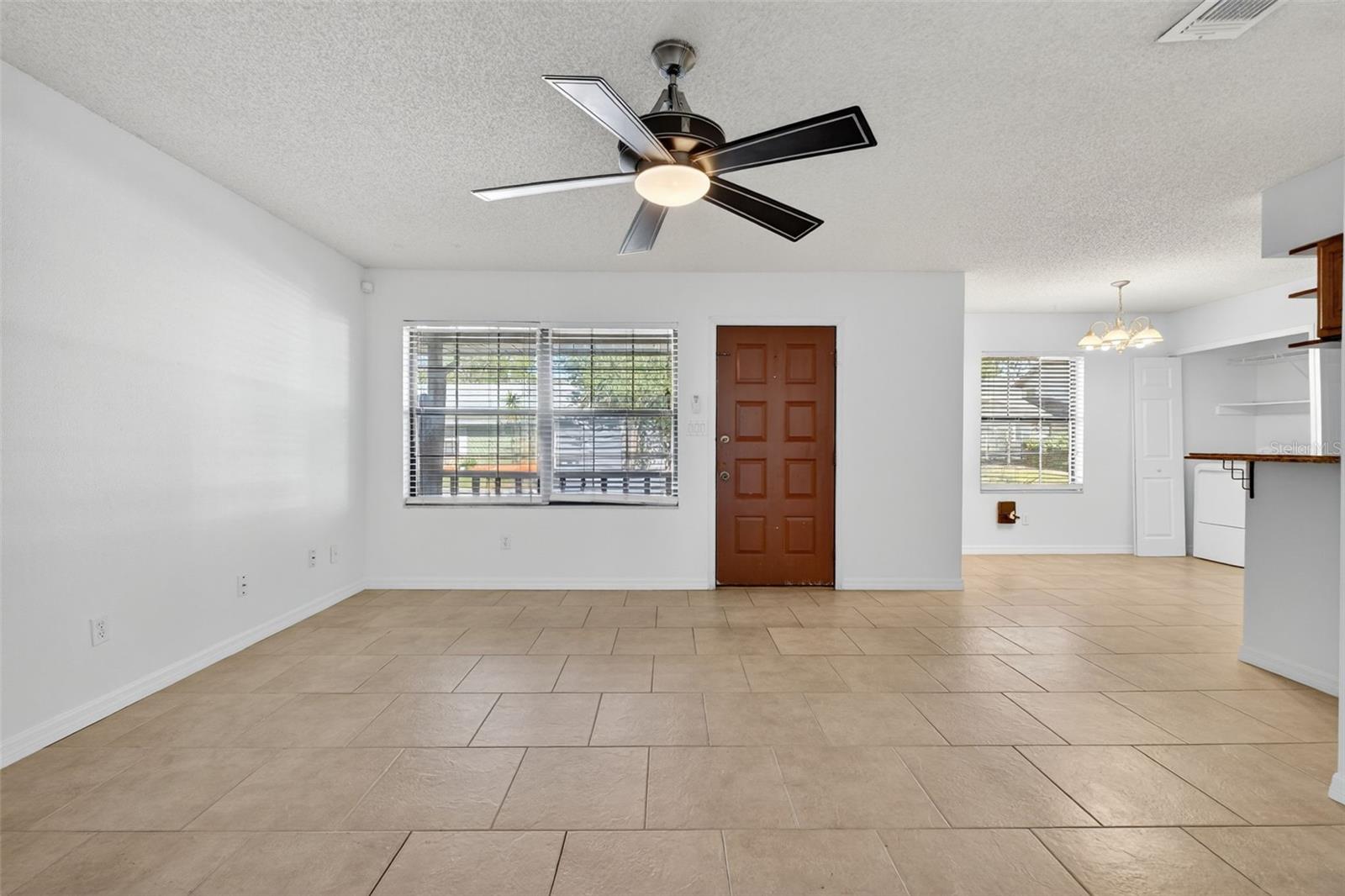 Image 10 of 62 For 490 Tamarack Street