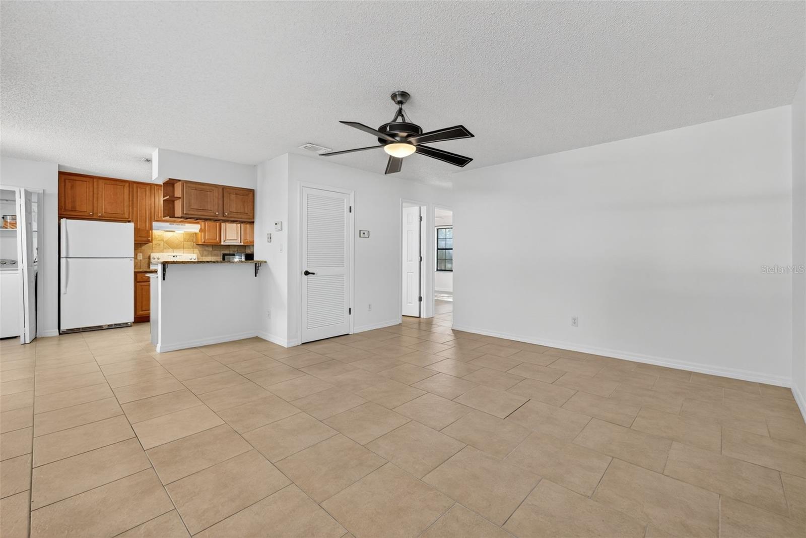 Image 16 of 62 For 490 Tamarack Street