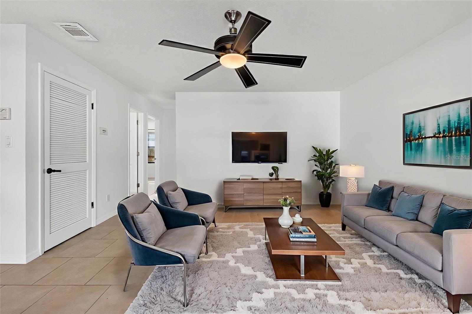 Image 19 of 62 For 490 Tamarack Street