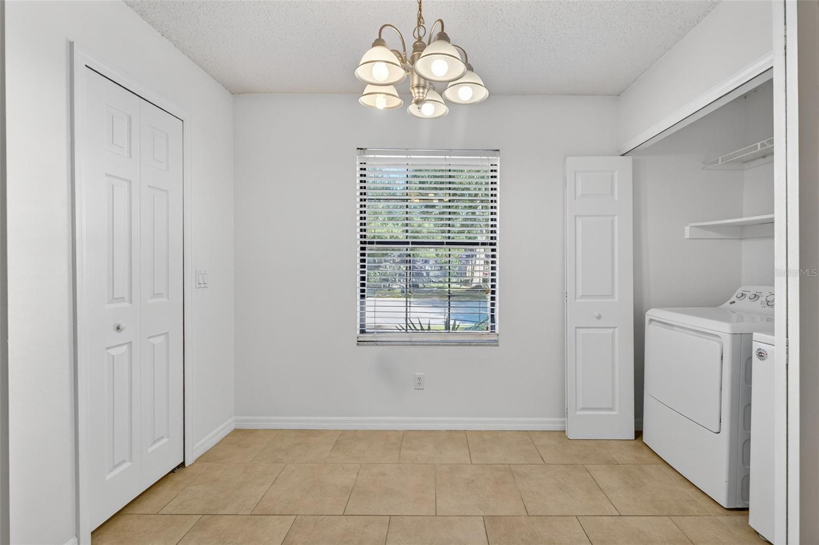 Image 32 of 62 For 490 Tamarack Street