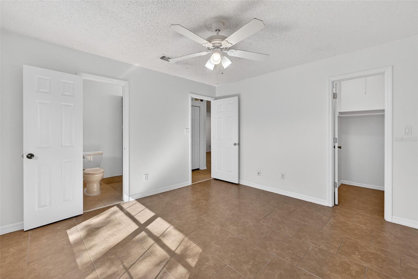 Image 34 of 62 For 490 Tamarack Street