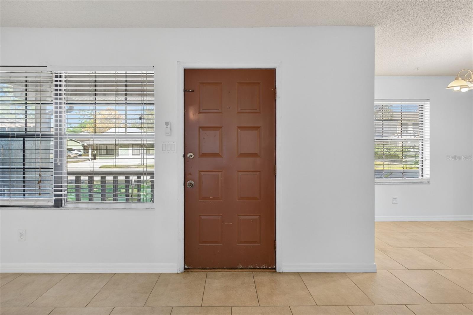 Image 9 of 62 For 490 Tamarack Street