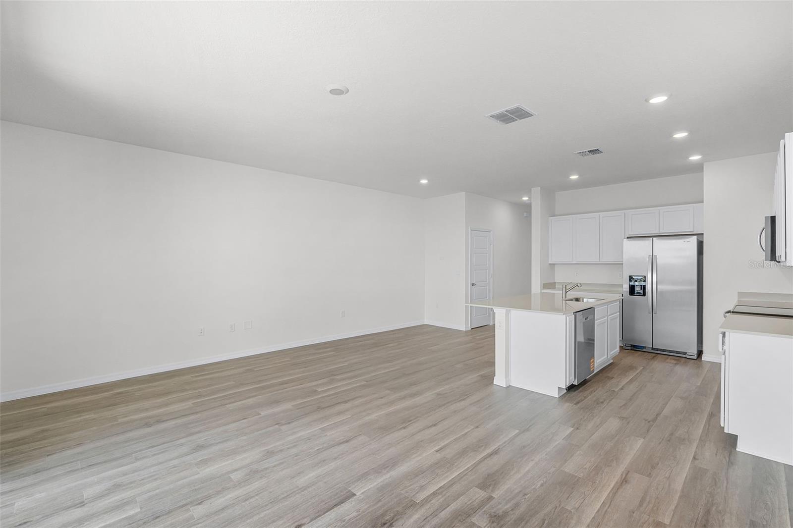 Image 10 of 32 For 2561 Olympic Court