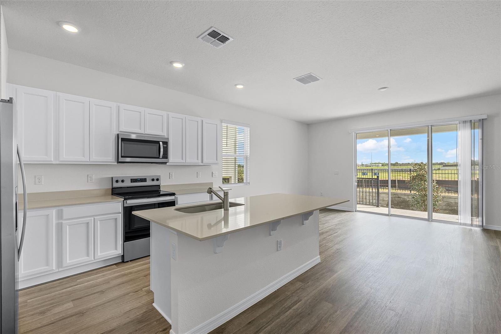 Image 4 of 32 For 2561 Olympic Court