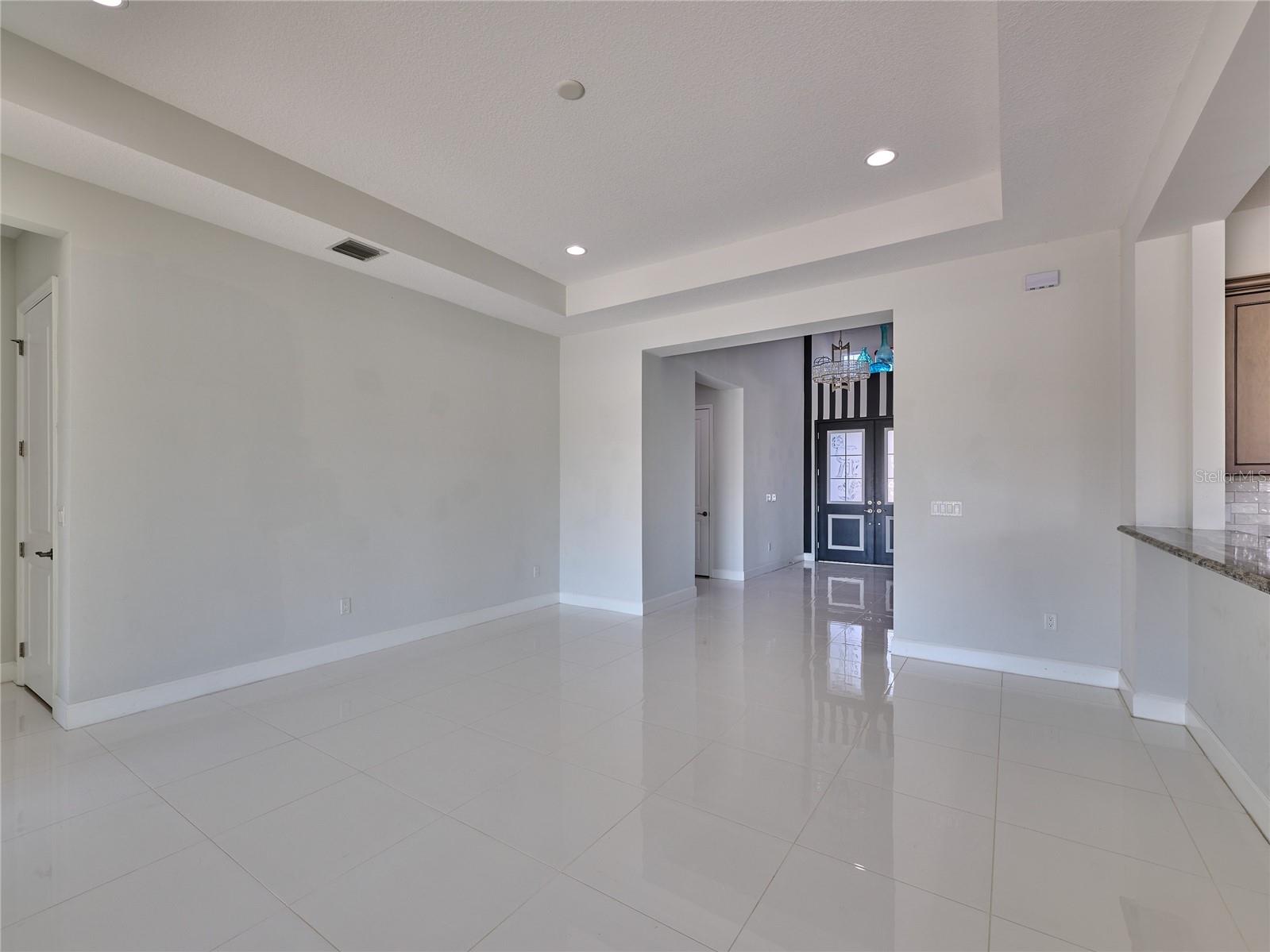 Image 11 of 65 For 15966 Whippoorwill Circle