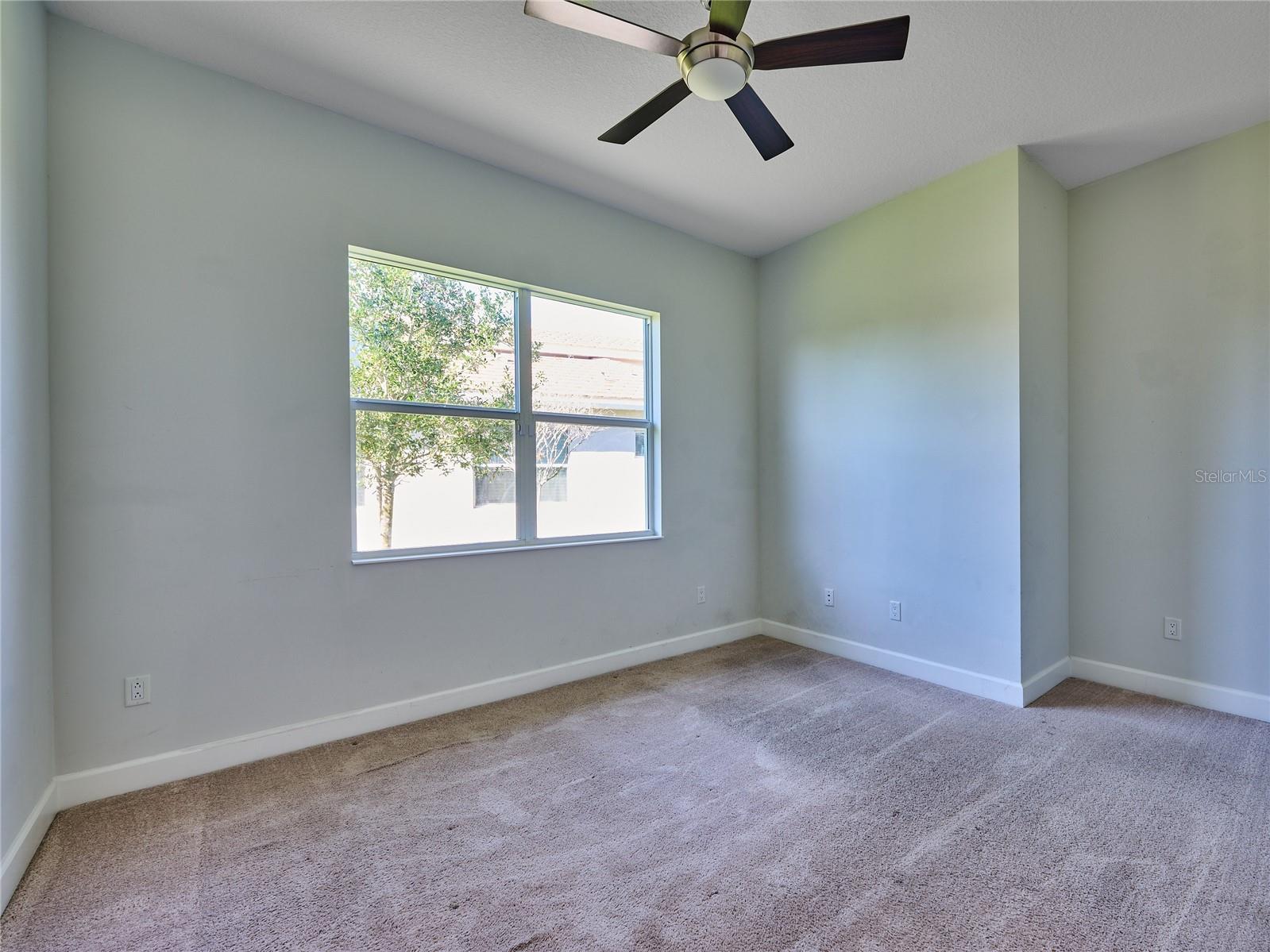 Image 36 of 65 For 15966 Whippoorwill Circle