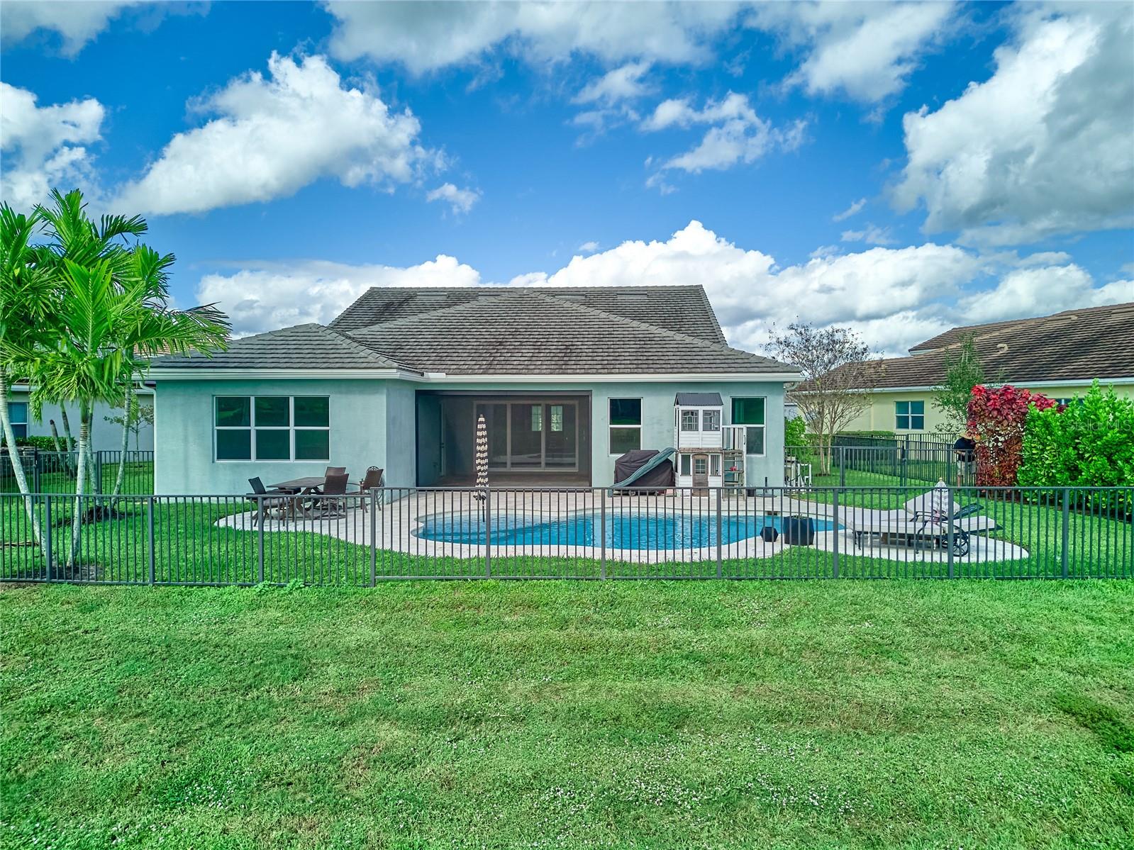 Image 56 of 65 For 15966 Whippoorwill Circle