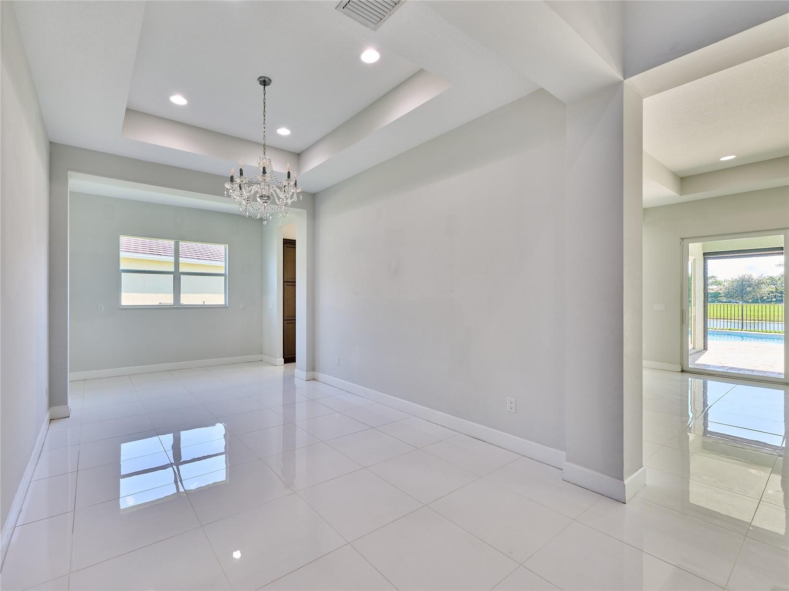 Image 7 of 65 For 15966 Whippoorwill Circle