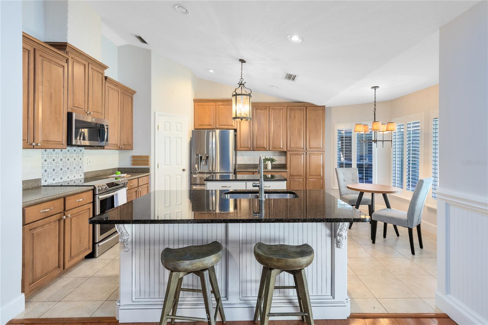 Image 23 of 43 For 699 Bear Paw Court